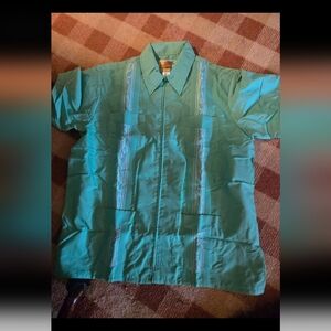 Mens Vintage Haband Guayabera Green Zipper Short Sleeve Shirt - New In Package.